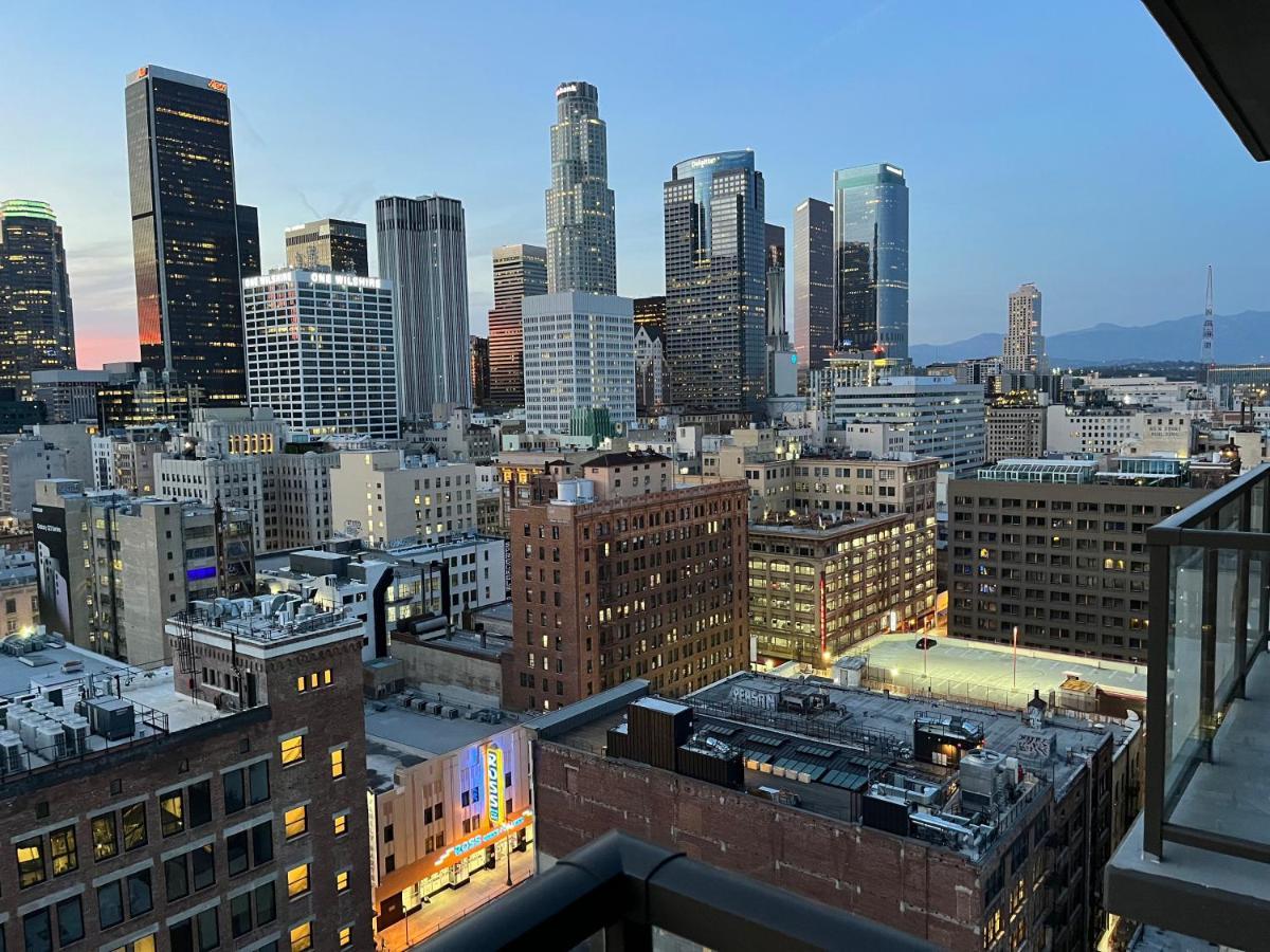 Top Floor 3 Bed 3 Bath Penthouse Living In Luxury Los Angeles Exteriör bild